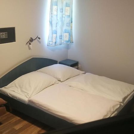 Joker Panzio Bed & Breakfast Pecs Exterior photo